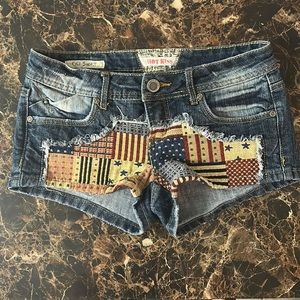 Hot kiss cici shorts